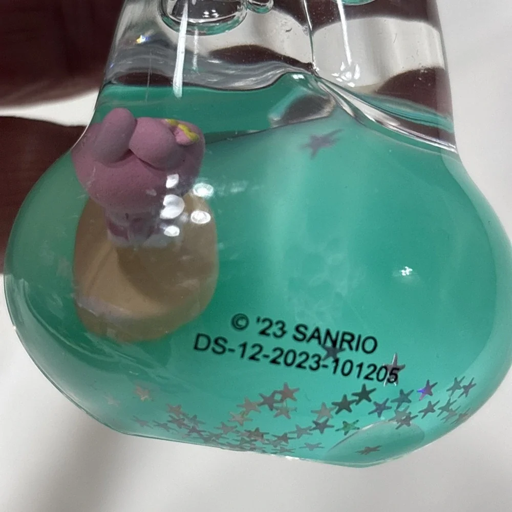 Sanrio Tsunameez Surprise Hello Kitty Glitter Shaker Keychain - My Melody B1